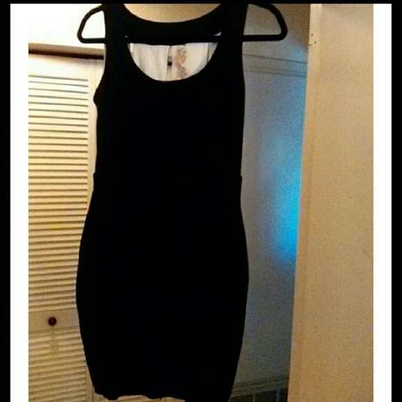 Little Black Dress with a Twist - Picture 4 of 9